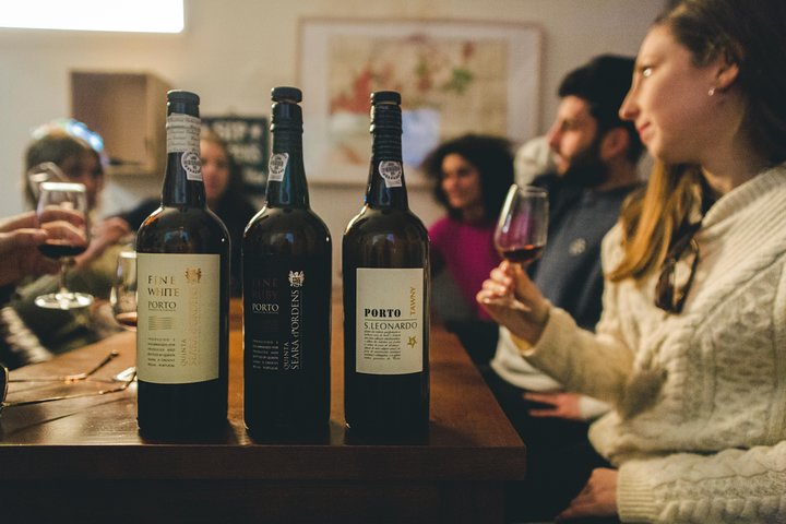 Goditi un autentico tour gastronomico e di vino a Porto, assaggiando petiscos e bevande locali, foto 8 | wizardtrip