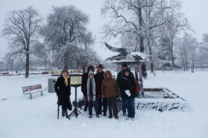 Visite guidée à pied explorant la maison natale de Shakespeare et les sites historiques de Stratford-upon-Avon, photo 11 | wizardtrip