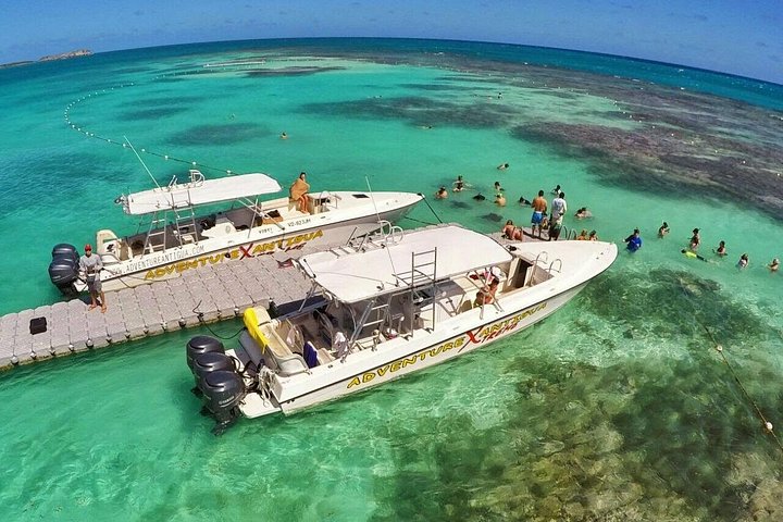 Tour en vedette autour d'Antigua, visitant Stingray City, Nelson's Dockyard et des plages isolées, photo 15 | wizardtrip
