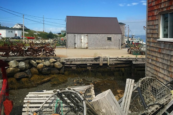 Kleingruppentour zum Leuchtturm von Peggy's Cove, den historischen Straßen von Lunenburg und den Weingütern des Annapolis Valley in Halifax, Foto 9 | wizardtrip