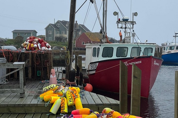 Kleingruppentour zum Leuchtturm von Peggy's Cove, den historischen Straßen von Lunenburg und den Weingütern des Annapolis Valley in Halifax, Foto 13 | wizardtrip