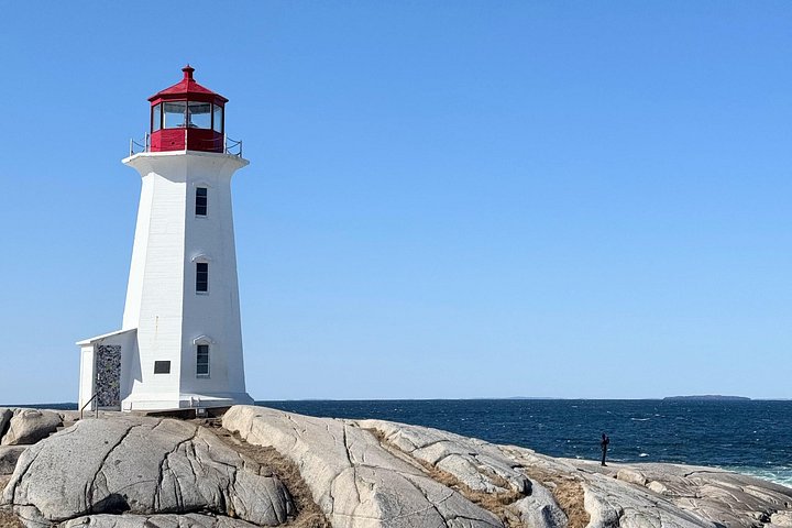 Kleingruppentour zum Leuchtturm von Peggy's Cove, den historischen Straßen von Lunenburg und den Weingütern des Annapolis Valley in Halifax, Foto 18 | wizardtrip