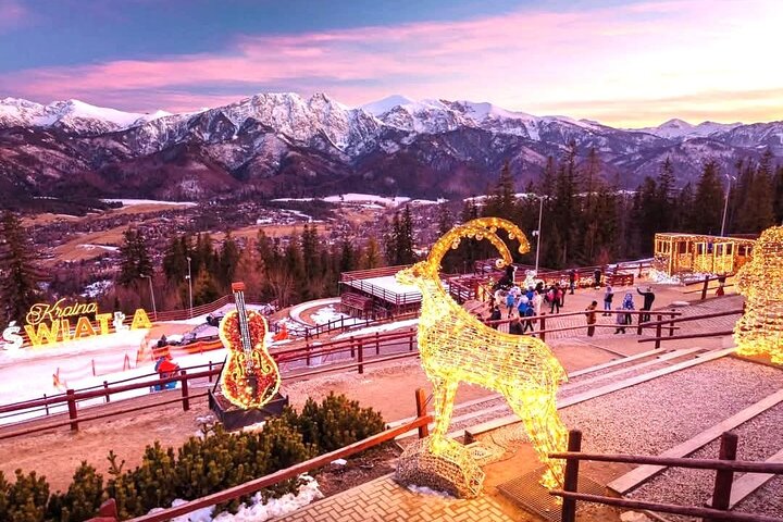 Naturskøn udsigt over Zakopane, Tatra-bjergene og traditionel polsk arkitektur, foto 11 | wizardtrip