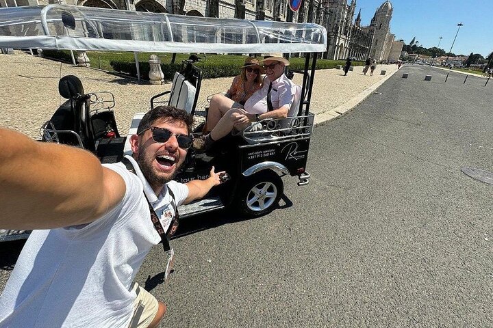 Privat tuk-tuk-tur, der udforsker Lissabons historiske gader, udsigtspunkter og vartegn, foto 39 | wizardtrip