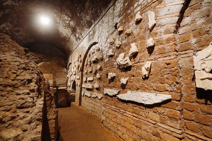 Explore Rome's underground history with a guided tour of the Appian Way, ancient aqueducts, and catacombs, photo 13 | wizardtrip
