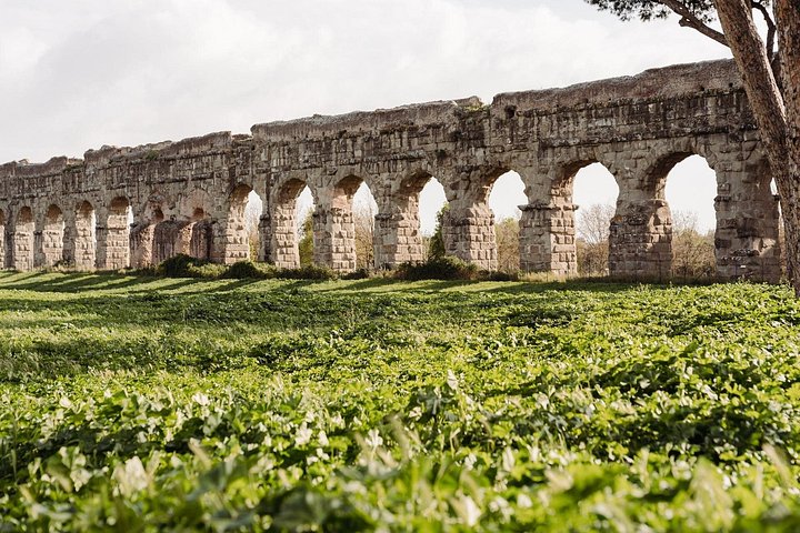 Explore Rome's underground history with a guided tour of the Appian Way, ancient aqueducts, and catacombs, photo 14 | wizardtrip