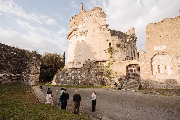 Explore Rome's underground history with a guided tour of the Appian Way, ancient aqueducts, and catacombs, photo 20 | wizardtrip