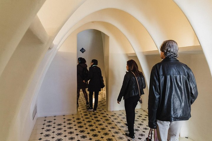Explorez les chefs-d'œuvre de Gaudí à Barcelone, y compris la Sagrada Familia, le Park Güell et la Casa Batllo, photo 9 | wizardtrip