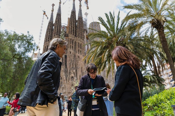 Explorez les chefs-d'œuvre de Gaudí à Barcelone, y compris la Sagrada Familia, le Park Güell et la Casa Batllo, photo 13 | wizardtrip