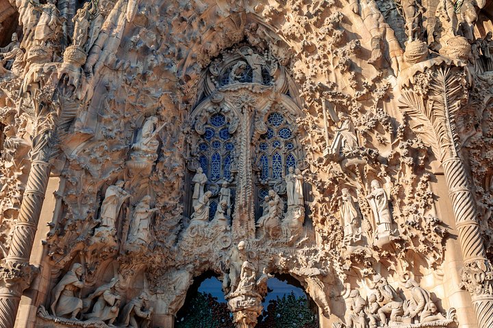 Explorez les chefs-d'œuvre de Gaudí à Barcelone, y compris la Sagrada Familia, le Park Güell et la Casa Batllo, photo 15 | wizardtrip
