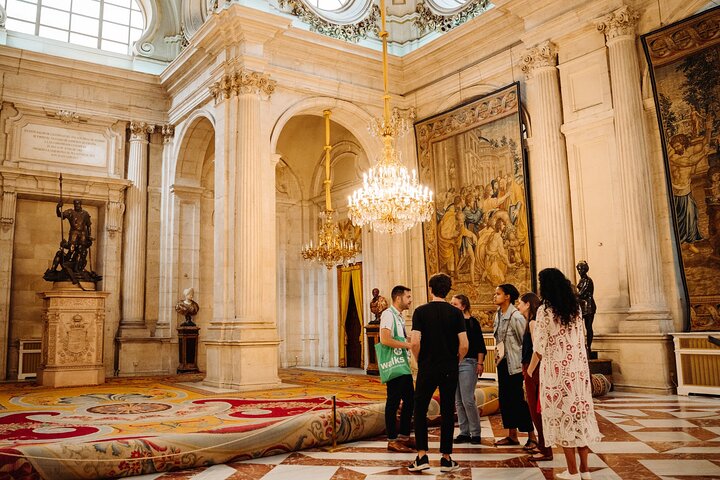 Madrid en un Jour : Palais Royal, Centre Historique et Musée du Prado | wizardtrip