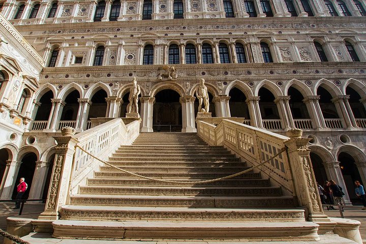 Basilique Saint-Marc et Palais des Doges avec accès aux passages secrets | wizardtrip