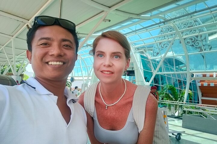 Privé luchthaven transfer service op Bali, Indonesië, die een comfortabele en gemakkelijke manier biedt om je hotel te bereiken, foto 6 | wizardtrip