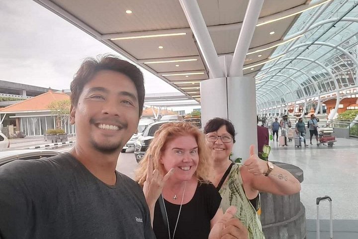Privé luchthaven transfer service op Bali, Indonesië, die een comfortabele en gemakkelijke manier biedt om je hotel te bereiken, foto 18 | wizardtrip