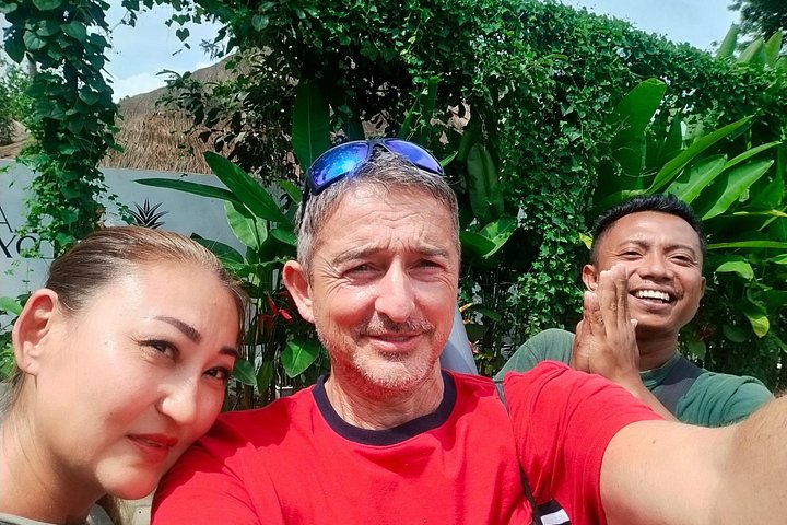 Privé luchthaven transfer service op Bali, Indonesië, die een comfortabele en gemakkelijke manier biedt om je hotel te bereiken, foto 20 | wizardtrip