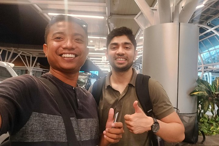 Privé luchthaven transfer service op Bali, Indonesië, die een comfortabele en gemakkelijke manier biedt om je hotel te bereiken, foto 22 | wizardtrip