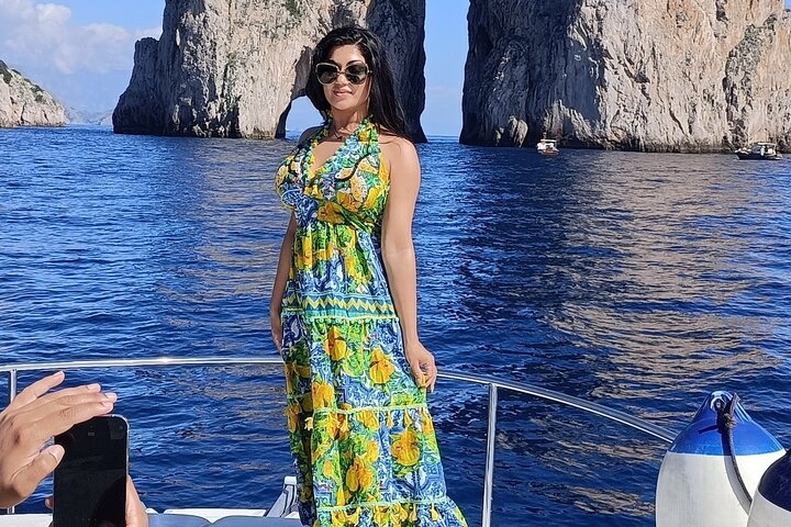 Passeio de barco partilhado para Capri a partir de Sorrento ou Positano, explorando grutas e a ilha, foto 19 | wizardtrip