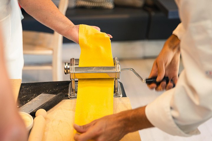 Hands-on pasta and tiramisu making class in Rome with unlimited wine, photo 9 | wizardtrip