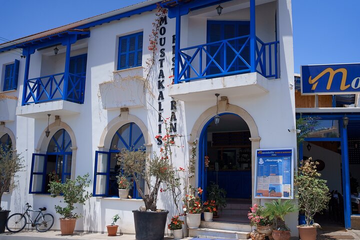 Dagstur fra Paphos til Den Blå Lagune og Aphrodites Bade, Cypern, foto 21 | wizardtrip