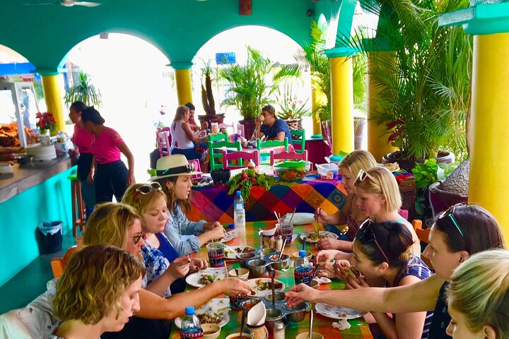 Un voyage culinaire à travers Cabo San Lucas, savourant des plats et des boissons locaux dans des cadres de quartier authentiques, photo 12 | wizardtrip