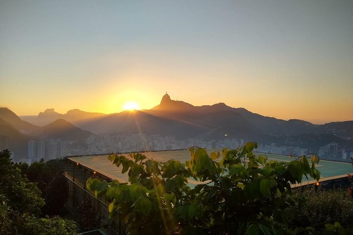 Panoramischer Helikopterflug über Rio de Janeiro, Brasilien, mit Corcovado und Stadt Wahrzeichen, Foto 10 | wizardtrip