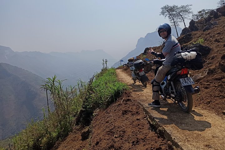 Opplev den fantastiske Ha Giang Loop motorsykkelturen i Vietnam, med fantastisk fjellandskap og lokal kultur, foto 7 | wizardtrip