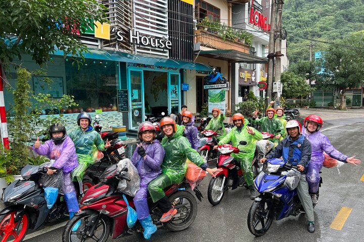 Opplev den fantastiske Ha Giang Loop motorsykkelturen i Vietnam, med fantastisk fjellandskap og lokal kultur, foto 16 | wizardtrip