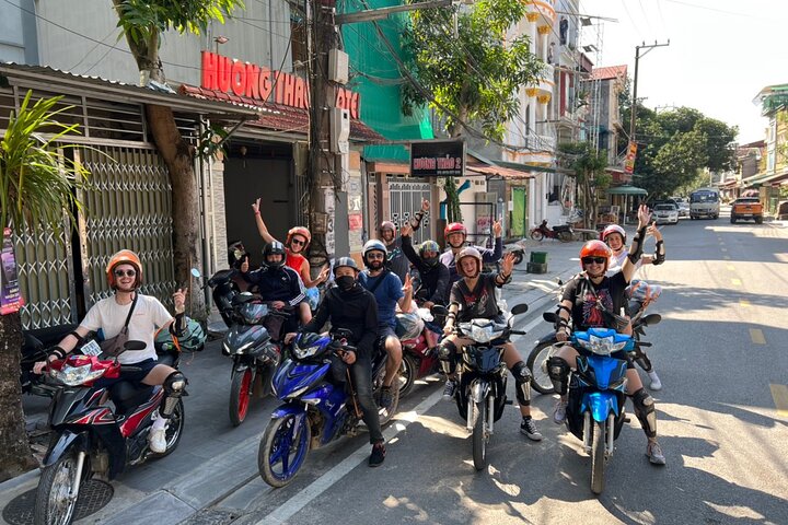Opplev den fantastiske Ha Giang Loop motorsykkelturen i Vietnam, med fantastisk fjellandskap og lokal kultur, foto 23 | wizardtrip