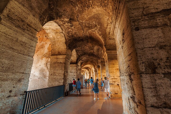 Rondleiding door het Colosseum, Forum Romanum en de Palatijnse Heuvel in Rome, Italië, foto 9 | wizardtrip