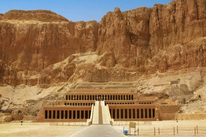 Luxor Private Full-Day Tour: Discover the East and West Banks of the Nile | wizardtrip