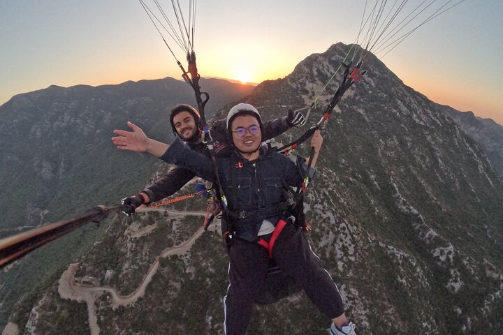 Oplev spændende tandem paragliding over Ölüdeniz, Fethiye, Tyrkiet med fantastisk luftudsigt, foto 15 | wizardtrip