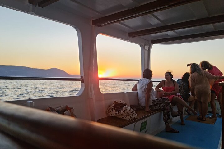 Disfrute de un pintoresco viaje en barco a la Laguna Azul desde el puerto de Latchi, Chipre, con natación y visitas turísticas, foto 28 | wizardtrip