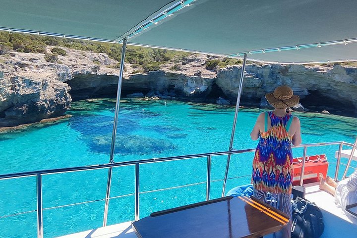 Disfrute de un pintoresco viaje en barco a la Laguna Azul desde el puerto de Latchi, Chipre, con natación y visitas turísticas, foto 33 | wizardtrip