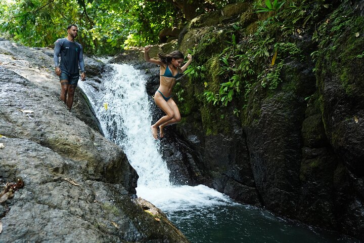 Heldagstur til vandfaldseventyr i Quepos, Costa Rica, med jungle, vandfald og strande, foto 11 | wizardtrip