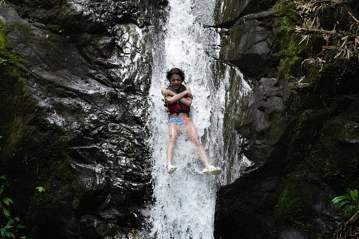 Heldagstur til vandfaldseventyr i Quepos, Costa Rica, med jungle, vandfald og strande, foto 20 | wizardtrip