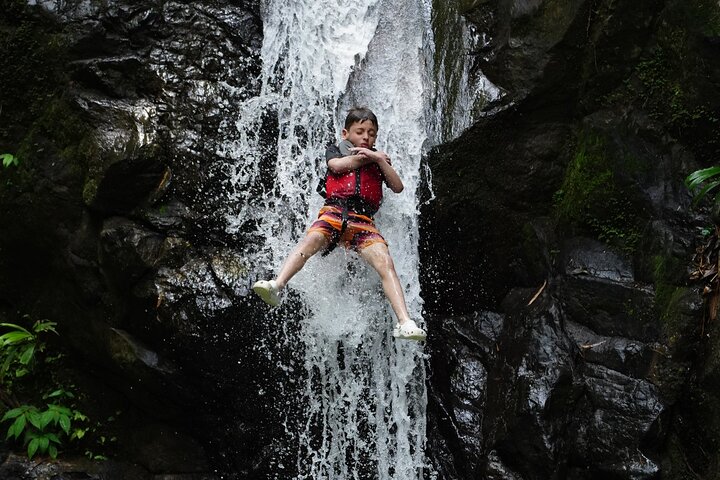 Heldagstur til vandfaldseventyr i Quepos, Costa Rica, med jungle, vandfald og strande, foto 21 | wizardtrip