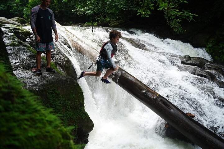 Heldagstur til vandfaldseventyr i Quepos, Costa Rica, med jungle, vandfald og strande, foto 27 | wizardtrip