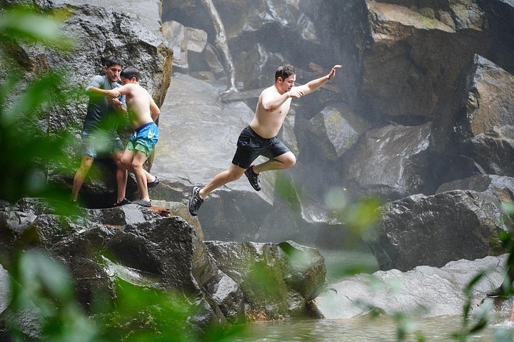 Explore the stunning Nauyaca Waterfalls on a guided tour from Quepos, Costa Rica, photo 7 | wizardtrip