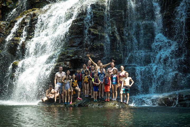 Explore the stunning Nauyaca Waterfalls on a guided tour from Quepos, Costa Rica, photo 9 | wizardtrip