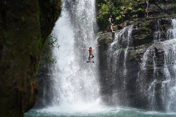 Explore the stunning Nauyaca Waterfalls on a guided tour from Quepos, Costa Rica, photo 10 | wizardtrip