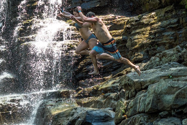 Explore the stunning Nauyaca Waterfalls on a guided tour from Quepos, Costa Rica, photo 11 | wizardtrip