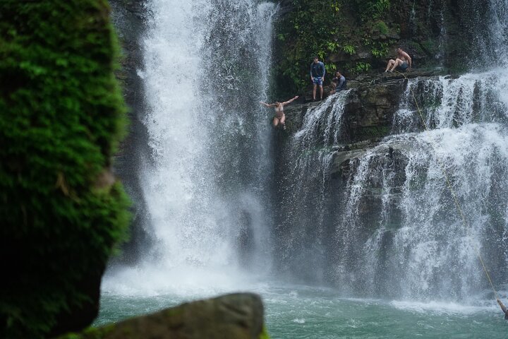 Explore the stunning Nauyaca Waterfalls on a guided tour from Quepos, Costa Rica, photo 16 | wizardtrip