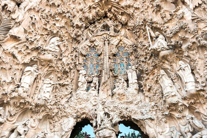 Guidet tur i Park Güell og Sagrada Familia i Barcelona, der viser Gaudís modernistiske arkitektur, foto 21 | wizardtrip