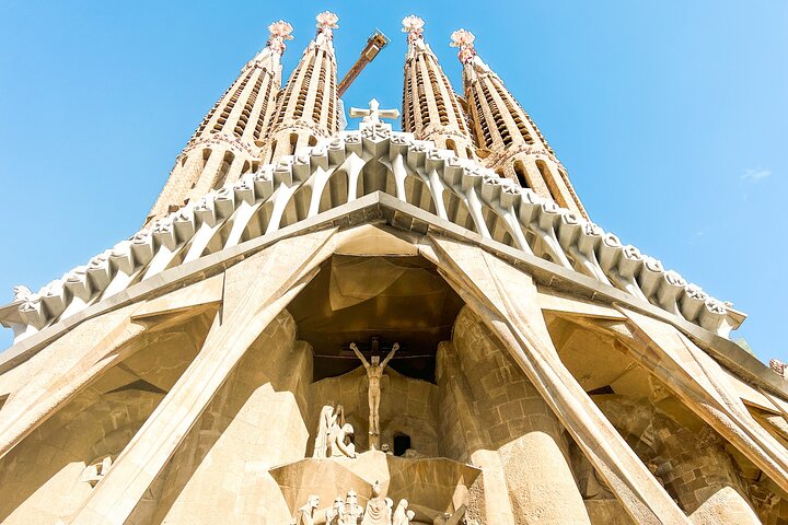 Guidet tur i Park Güell og Sagrada Familia i Barcelona, der viser Gaudís modernistiske arkitektur, foto 39 | wizardtrip