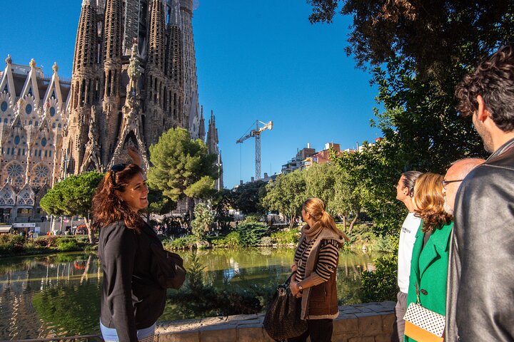 Guidet tur i Park Güell og Sagrada Familia i Barcelona, der viser Gaudís modernistiske arkitektur, foto 43 | wizardtrip