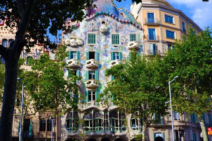 Heldagstur i Barcelona med ikoniske vartegn, herunder Sagrada Familia, Park Guell og Montjuic, foto 42 | wizardtrip