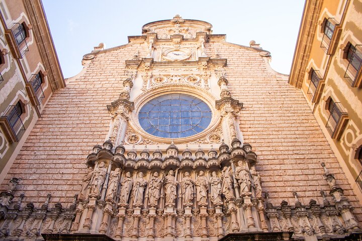 バルセロナ発、モンセラット修道院とカタルーニャのワイナリーへの終日ツアー、ワインテイスティングとタパスランチ付き、写真9 | wizardtrip