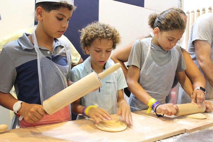 Clase práctica de pasta y tiramisú en Nápoles con chefs locales, foto 10 | wizardtrip