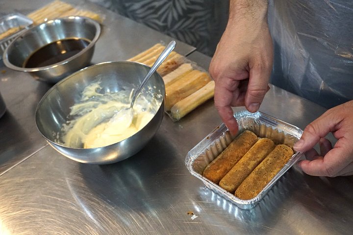 Clase práctica de pasta y tiramisú en Nápoles con chefs locales, foto 11 | wizardtrip
