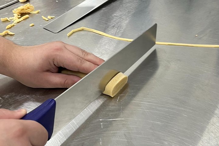 Clase práctica de pasta y tiramisú en Nápoles con chefs locales, foto 21 | wizardtrip